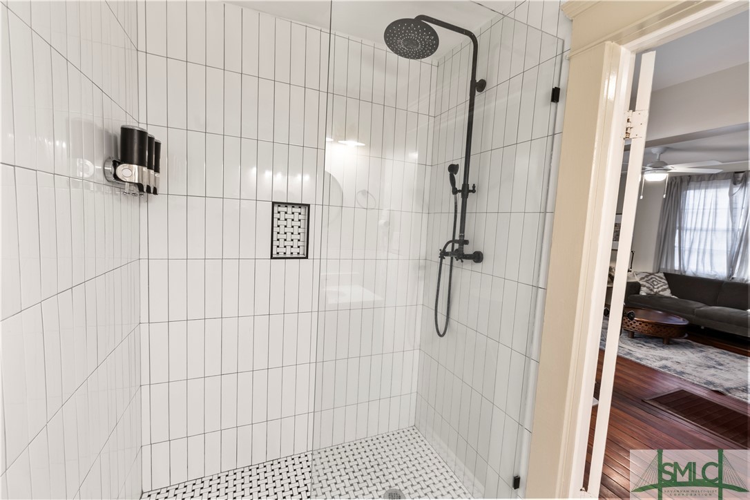 506 E Anderson Street