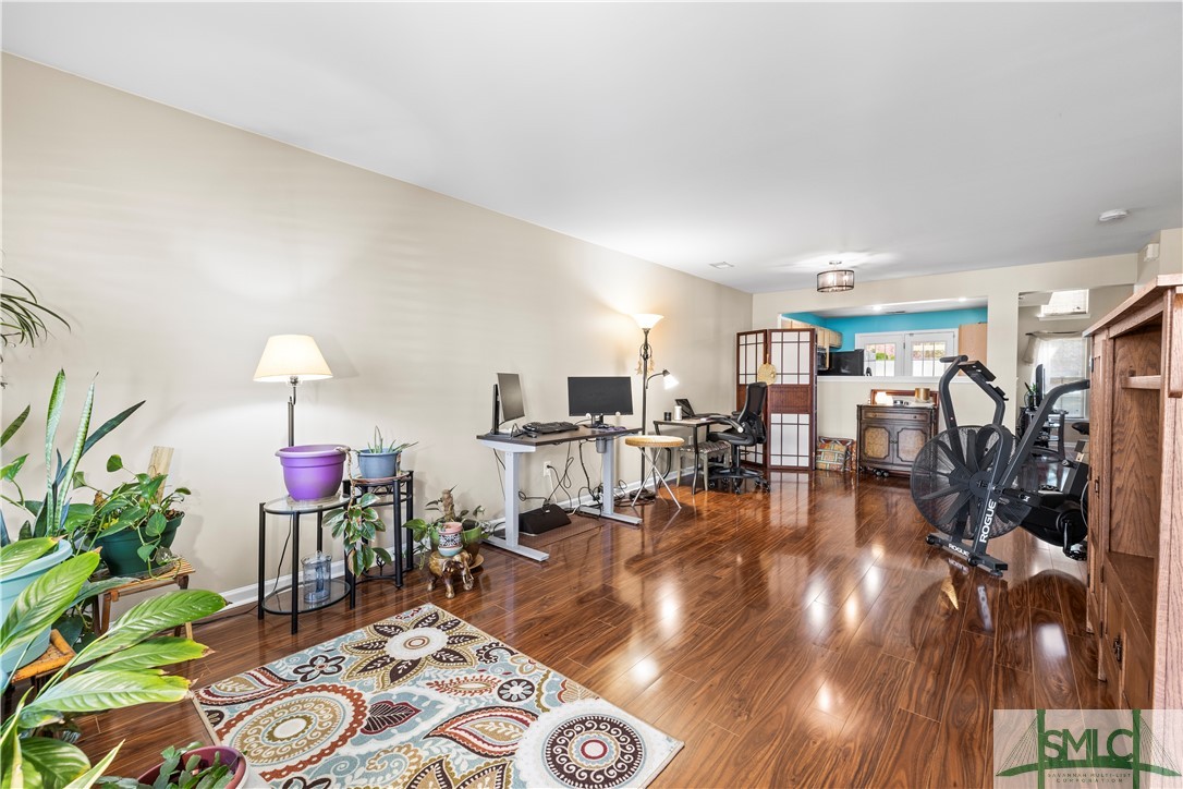326 Gallery Way