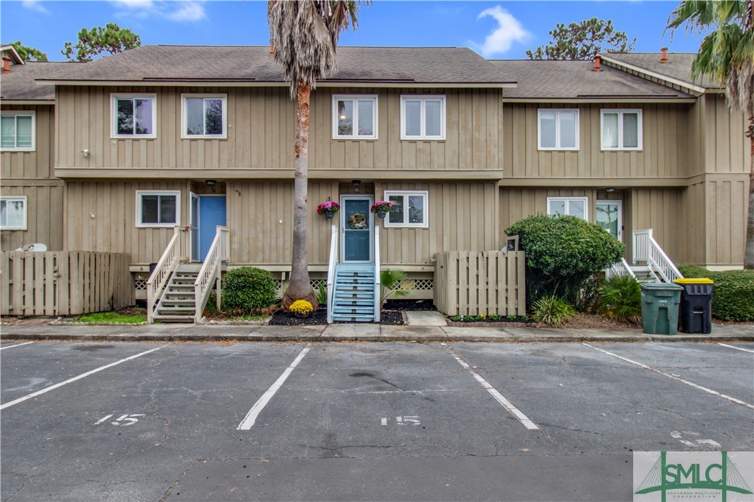 12502 Apache Avenue 15