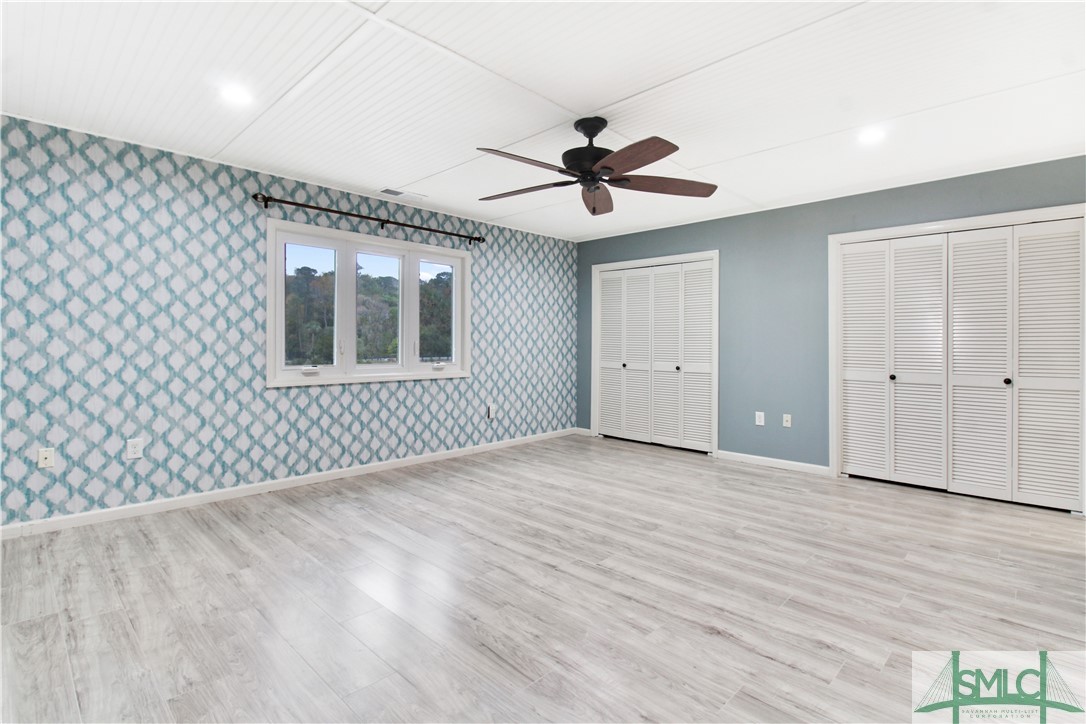 12502 Apache Avenue 15