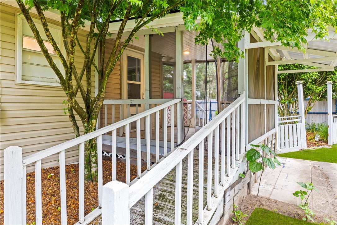 866 Floyd Avenue
