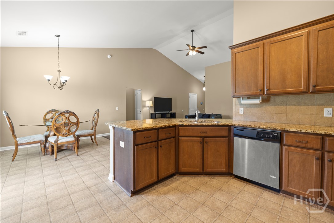 137 NE Highland Pony Way