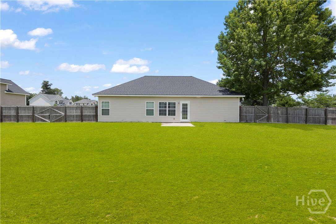 137 NE Highland Pony Way