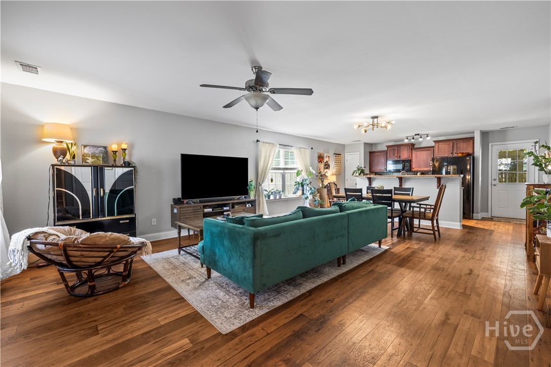 134 Crossing Circle