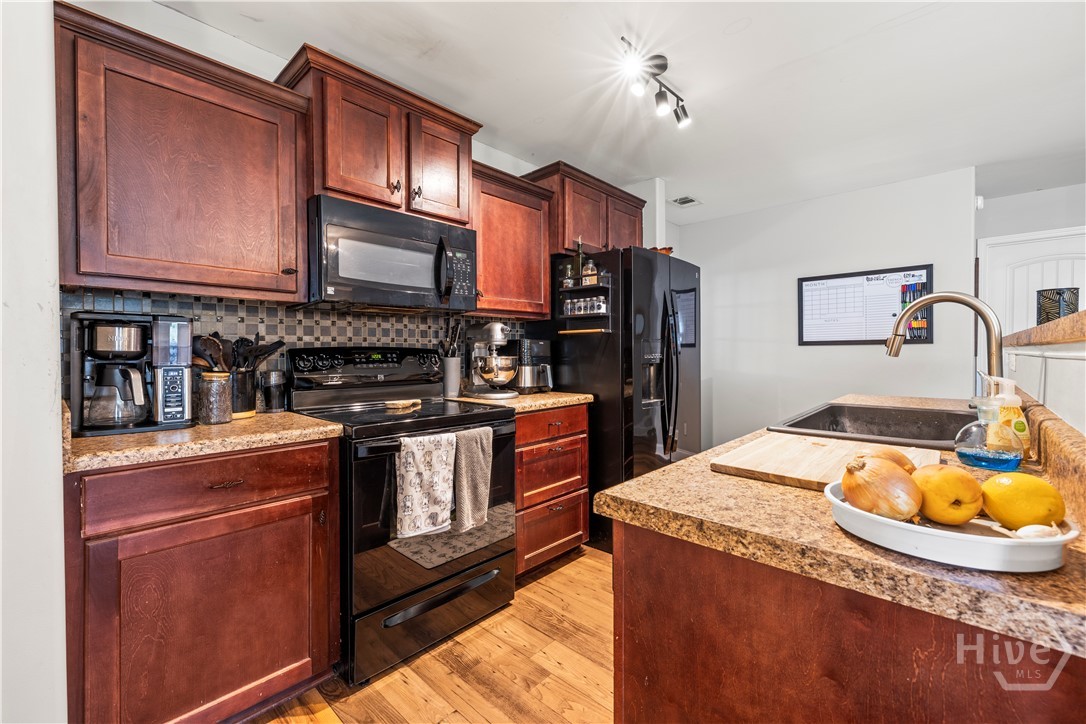 134 Crossing Circle