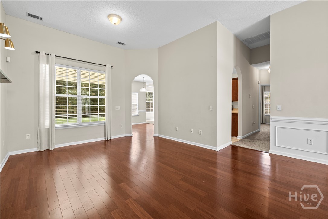12 River Rock Road