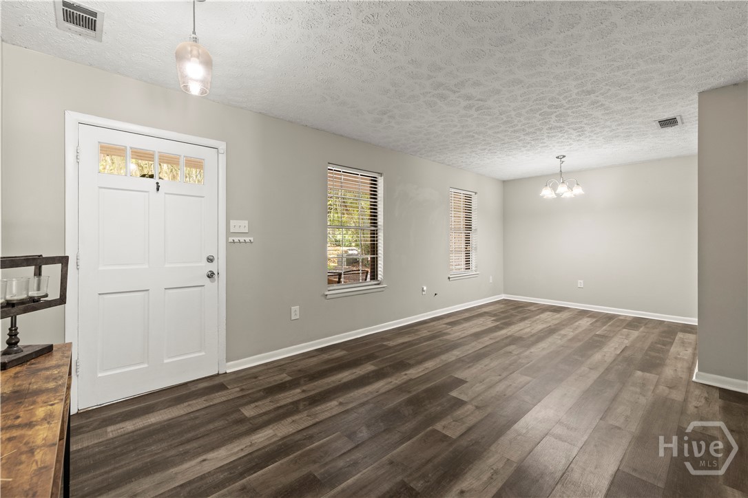 104 E Welwood Drive