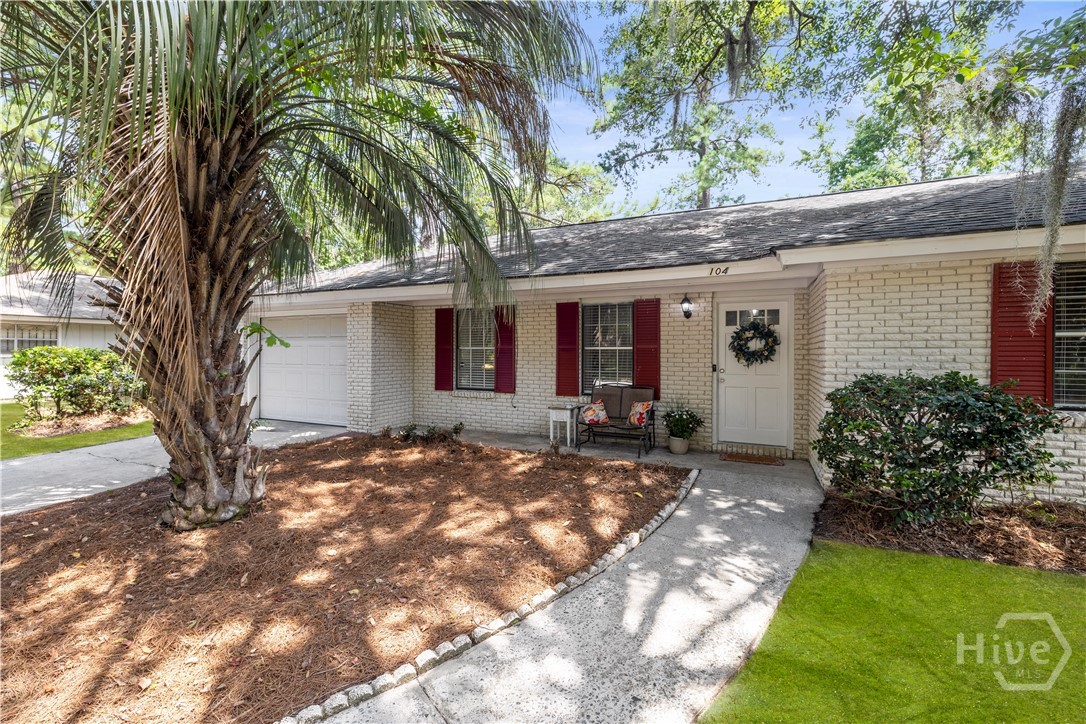104 E Welwood Drive
