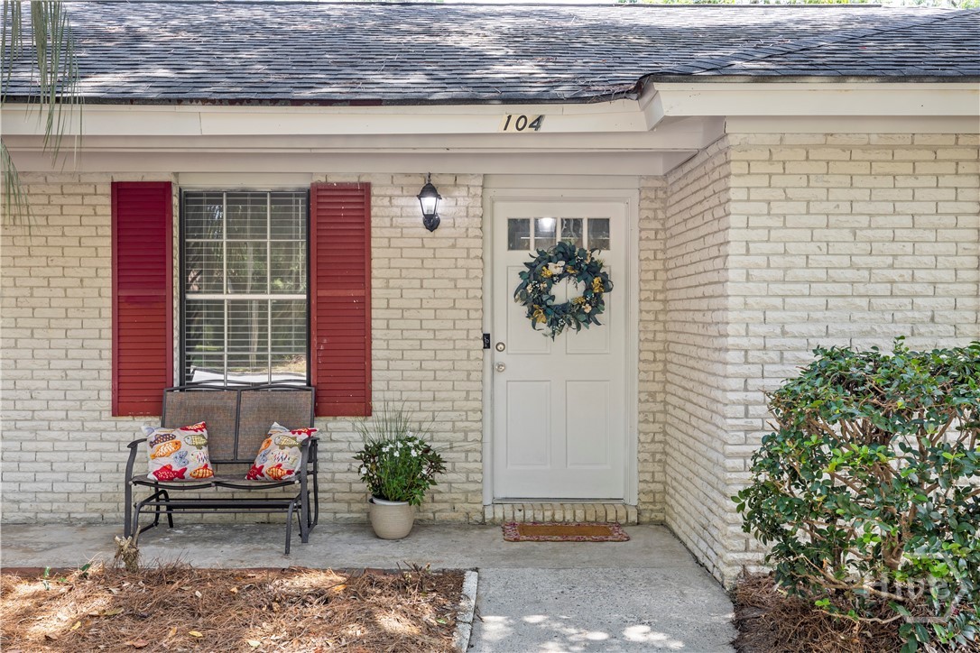 104 E Welwood Drive