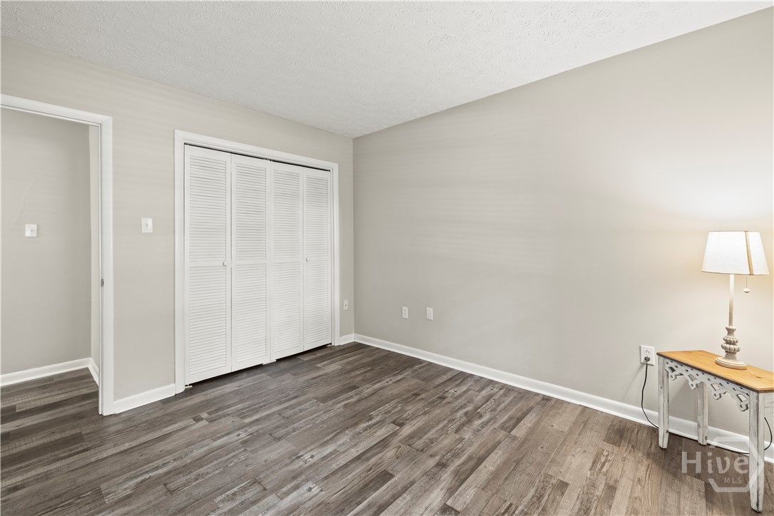 104 E Welwood Drive