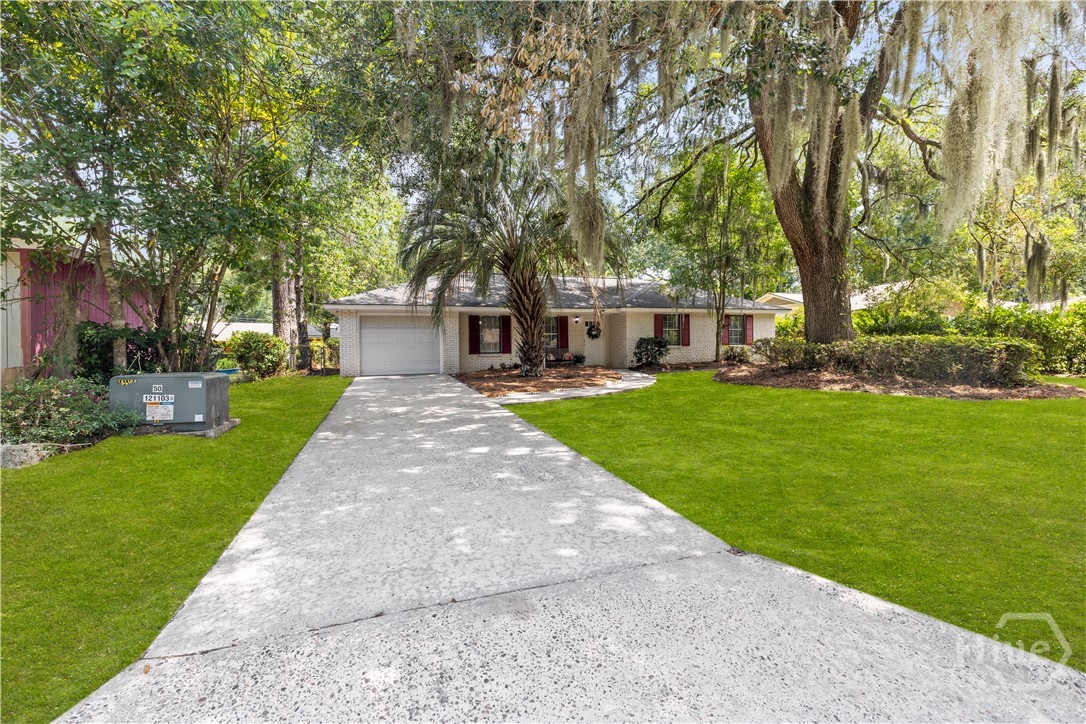 104 E Welwood Drive