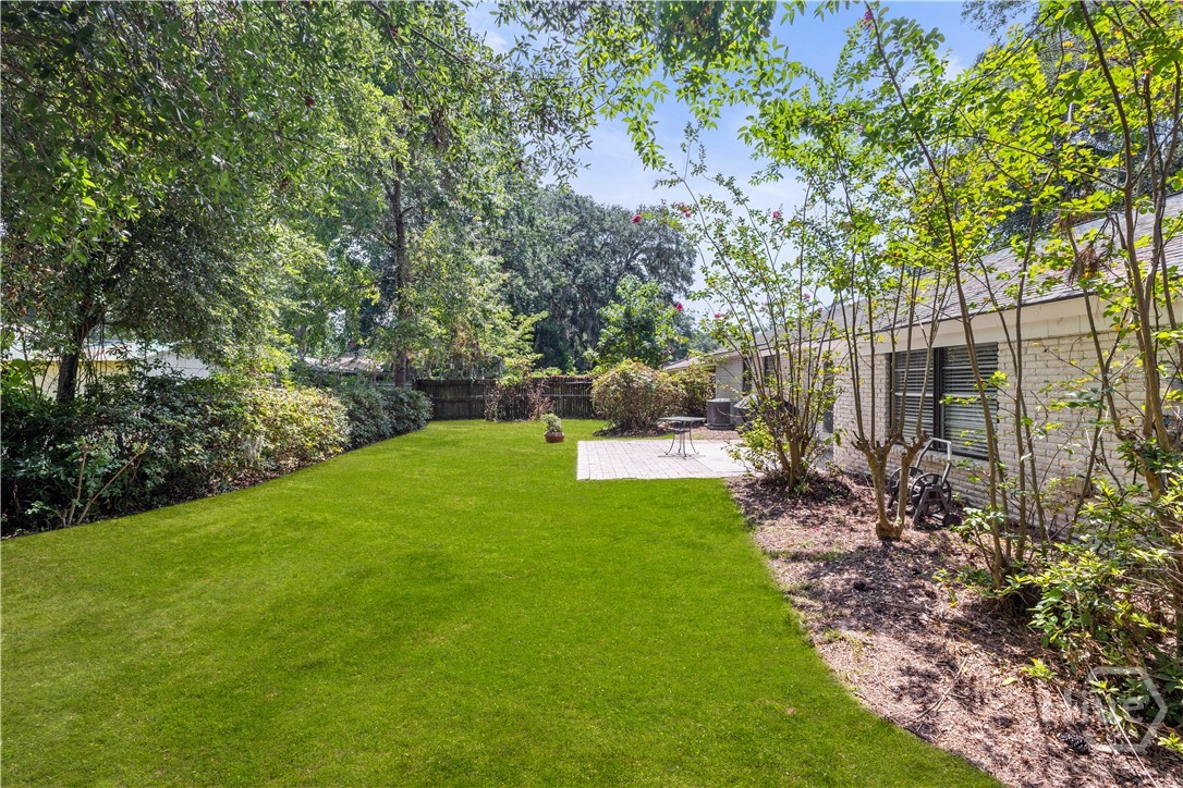 104 E Welwood Drive
