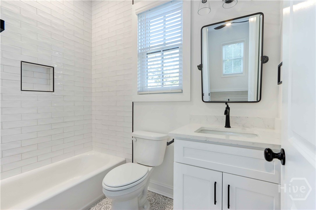 222 W 39th Street