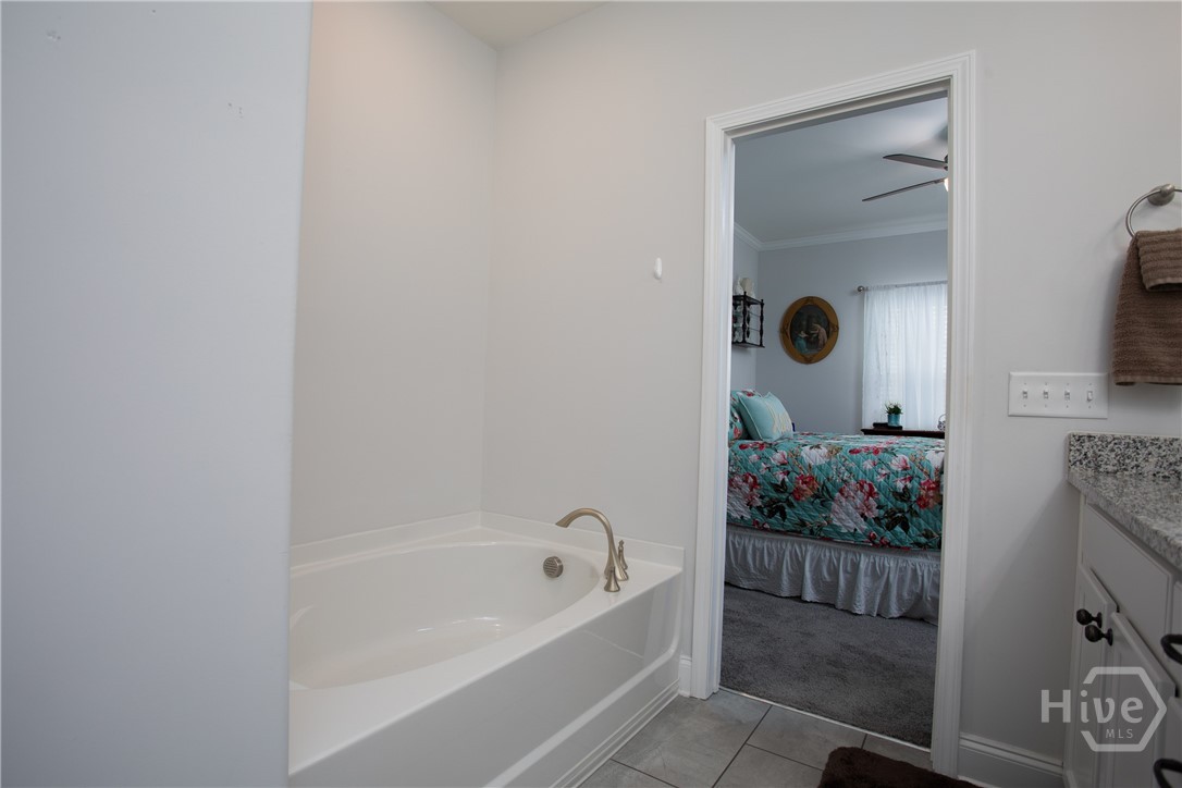 439 Governor Treutlen Circle