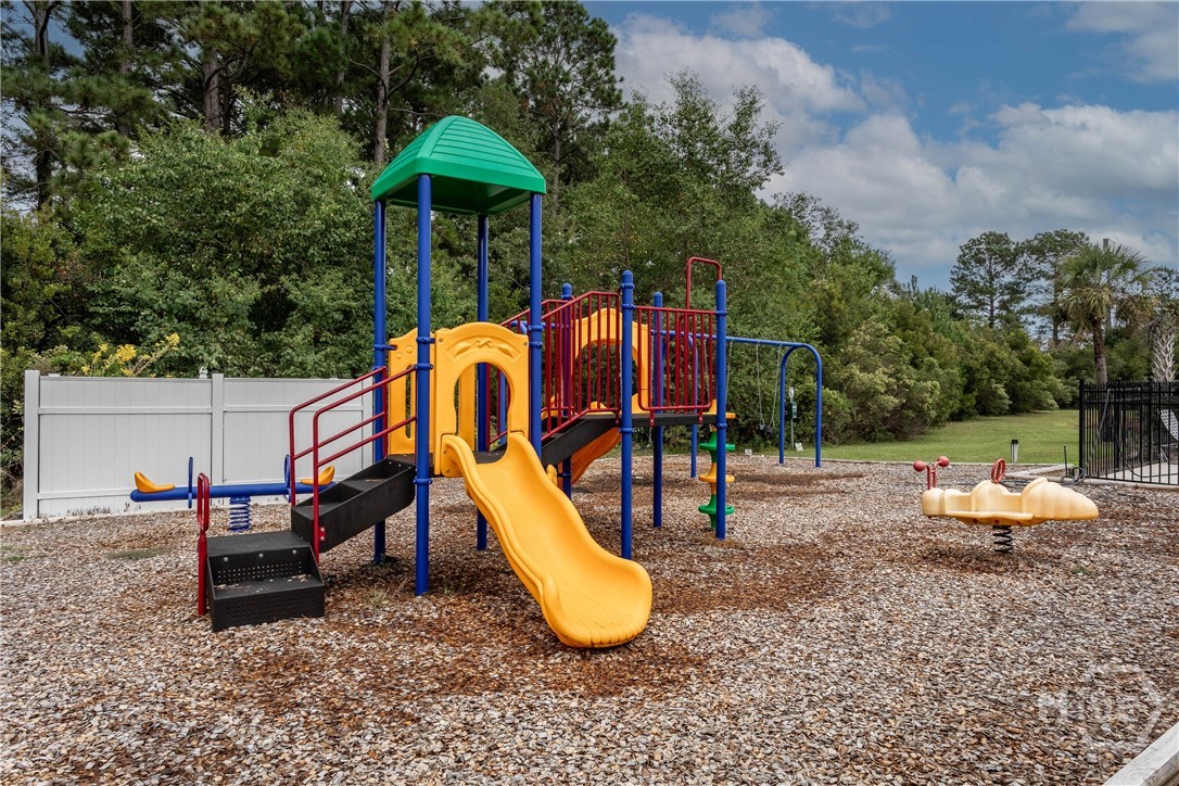 439 Governor Treutlen Circle