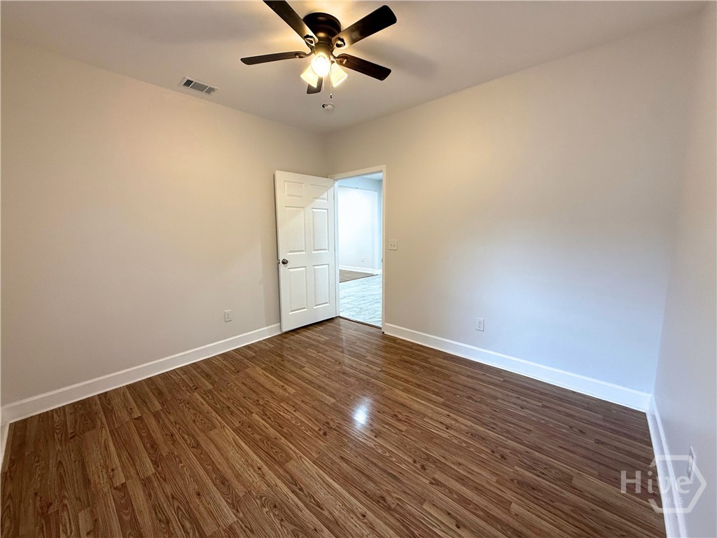 922 W 42nd Street