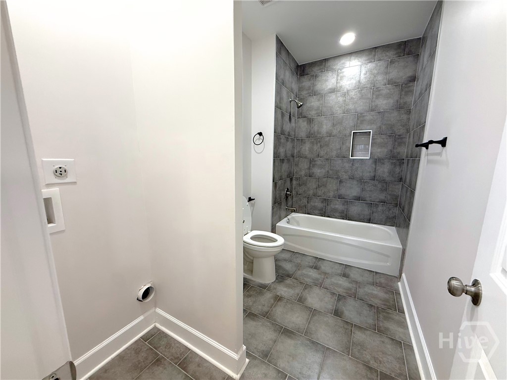 922 W 42nd Street