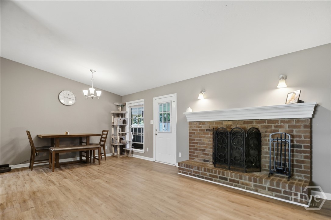 303 Armadale Road