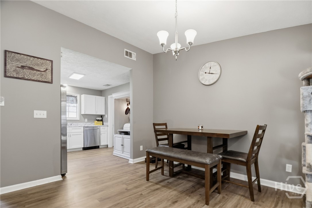 303 Armadale Road