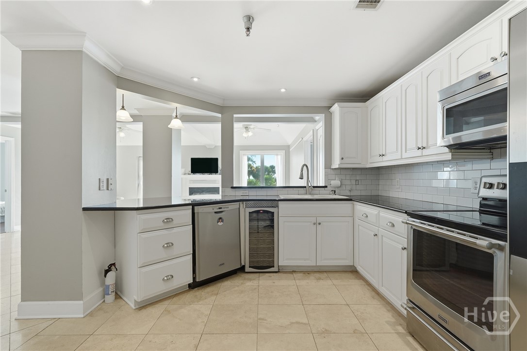 700 Wilmington Island Road 201