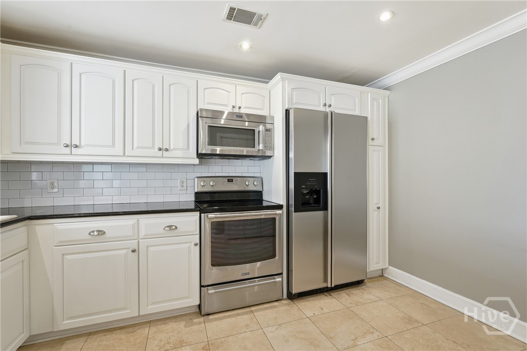 700 Wilmington Island Road 201