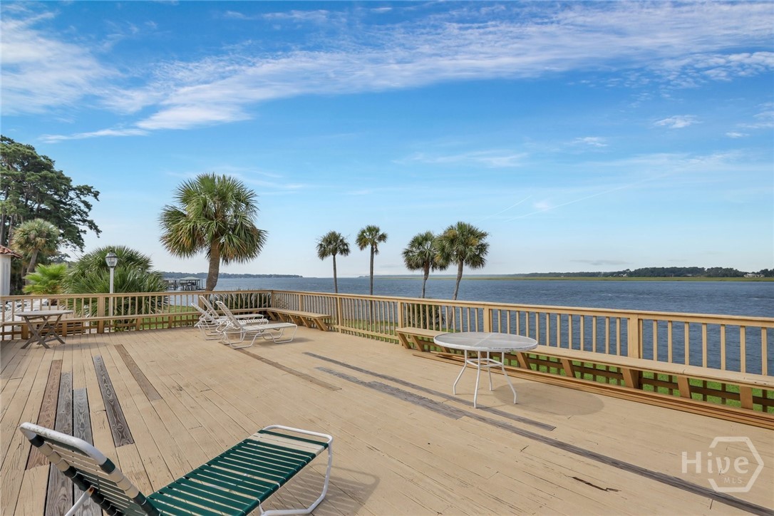 700 Wilmington Island Road 201