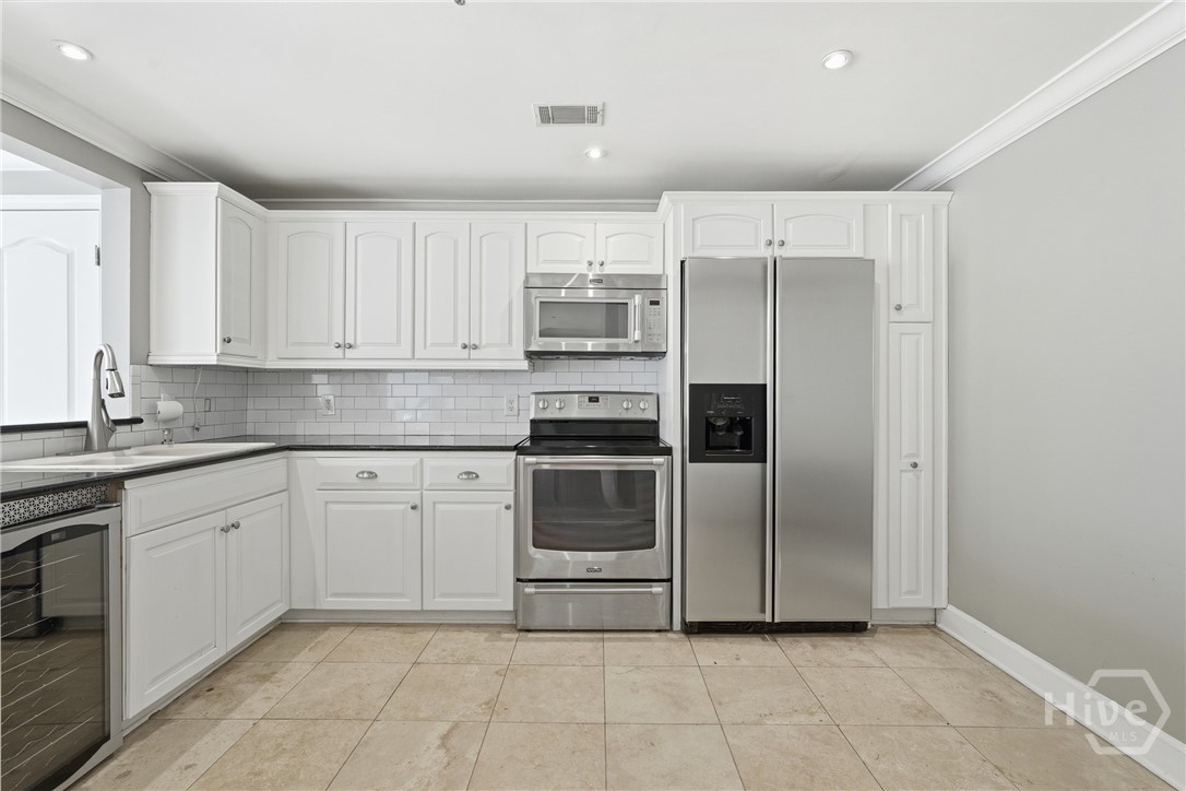 700 Wilmington Island Road 201