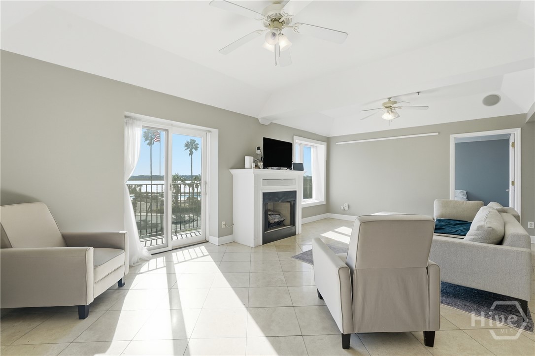 700 Wilmington Island Road 201