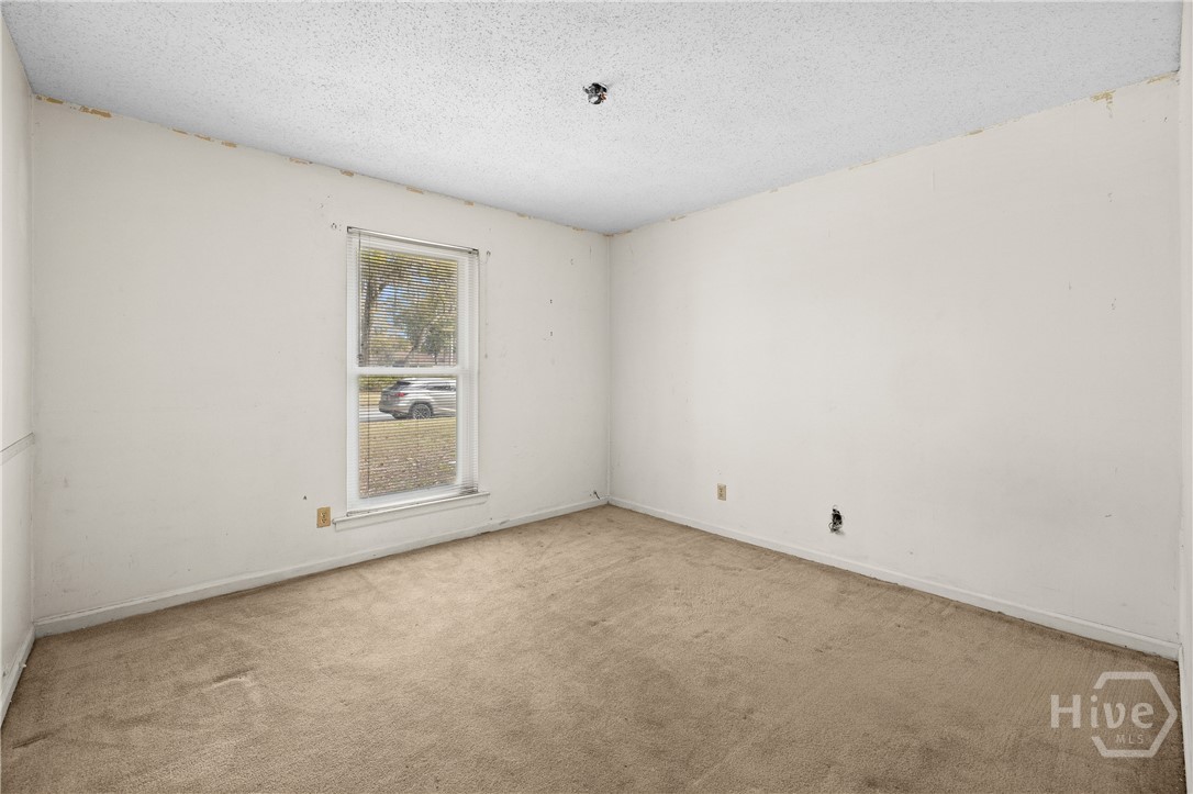 701 Leaning Oaks Drive