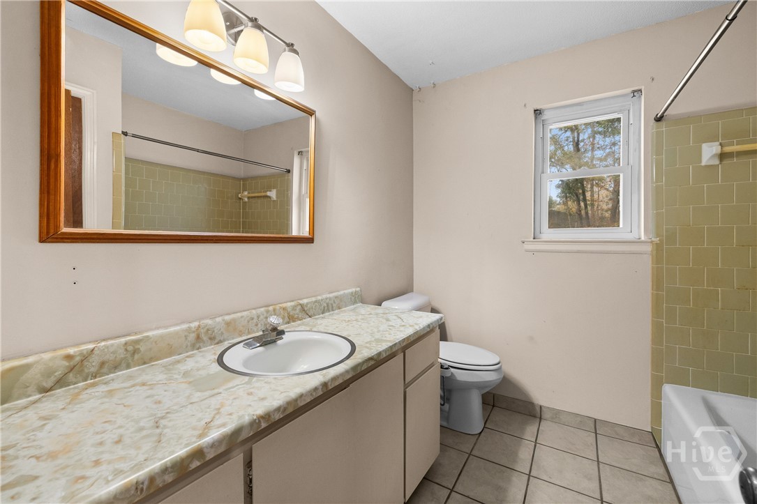 701 Leaning Oaks Drive