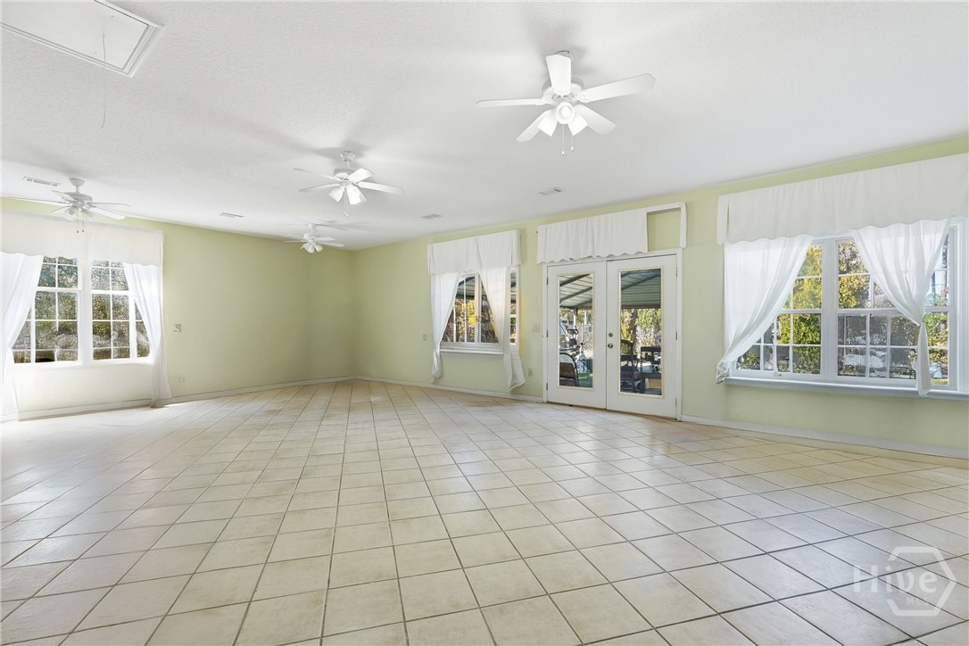 863 N Macon Street