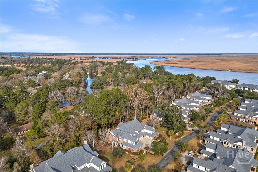 401 River Oaks Drive 401