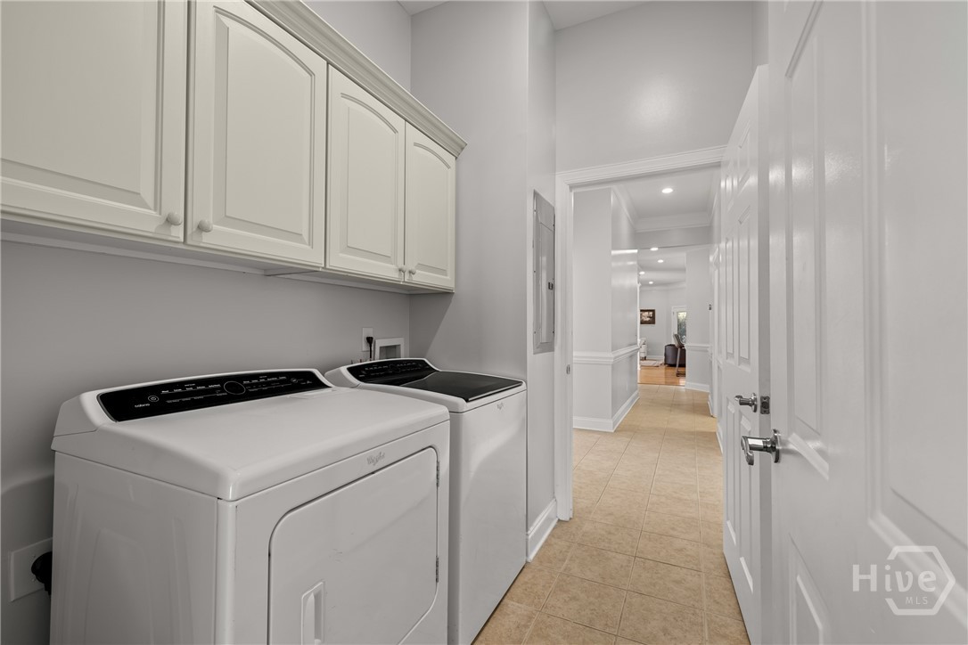 401 River Oaks Drive 401