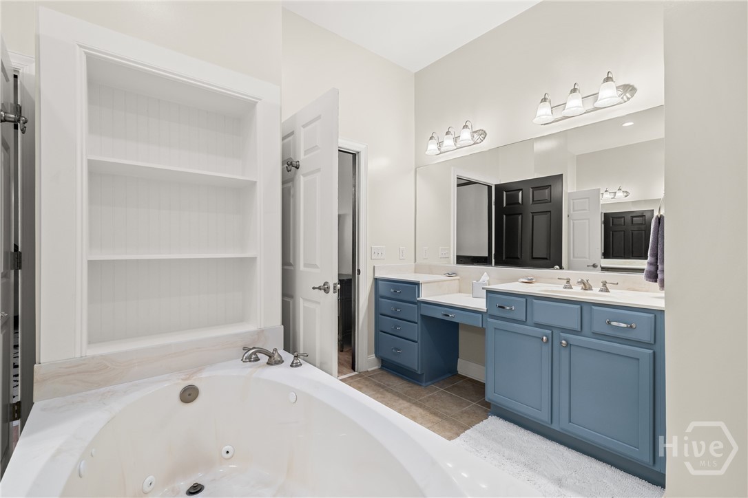 401 River Oaks Drive 401