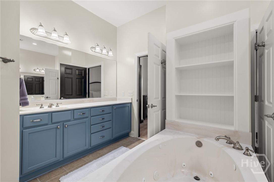 401 River Oaks Drive 401