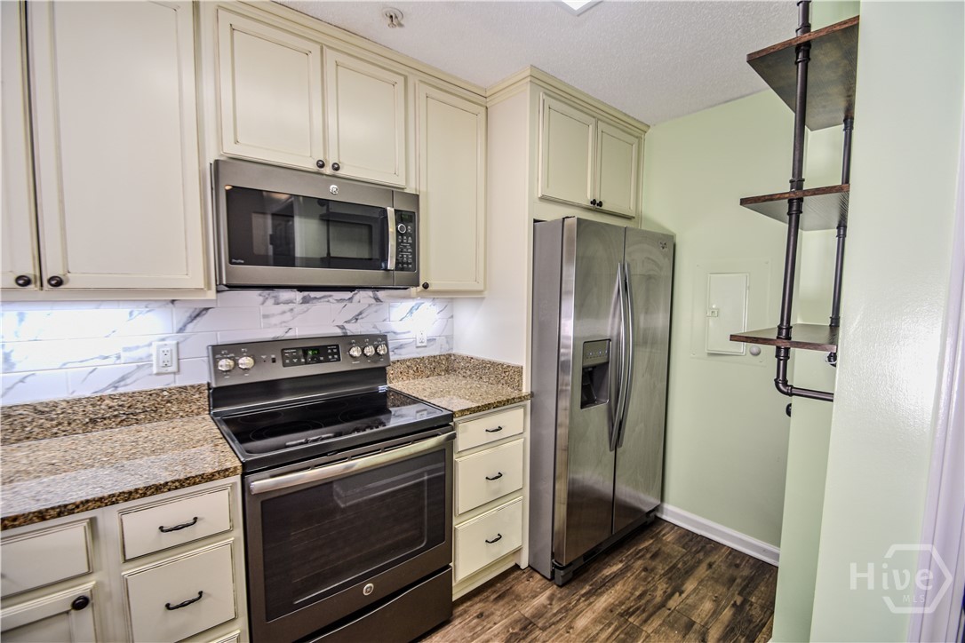 5301 Walden Park Drive