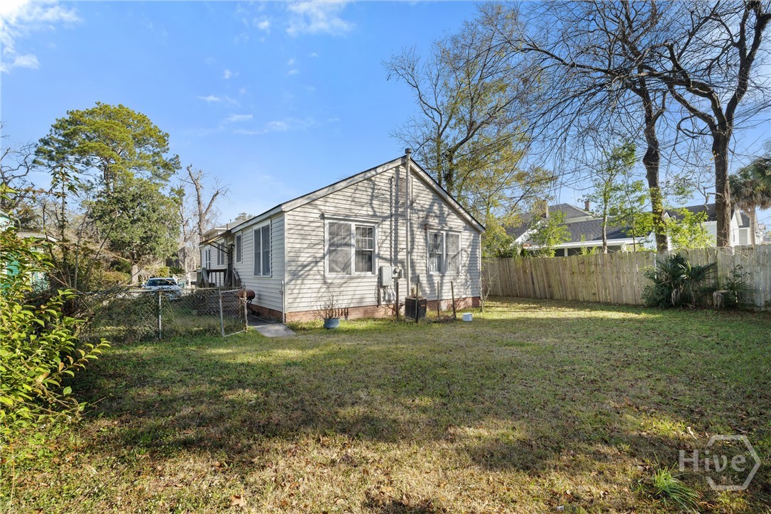 723 E 39th Street