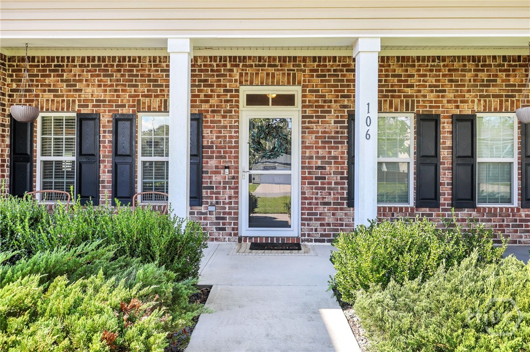 106 Laurel Lane