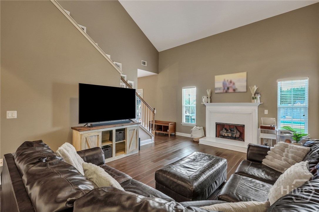 106 Laurel Lane