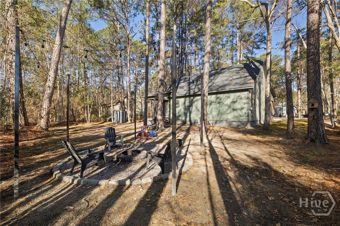 200 Raintree Court