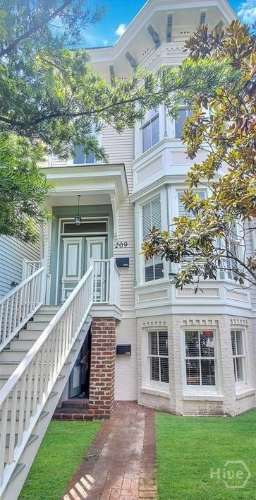 209 E Duffy Street B