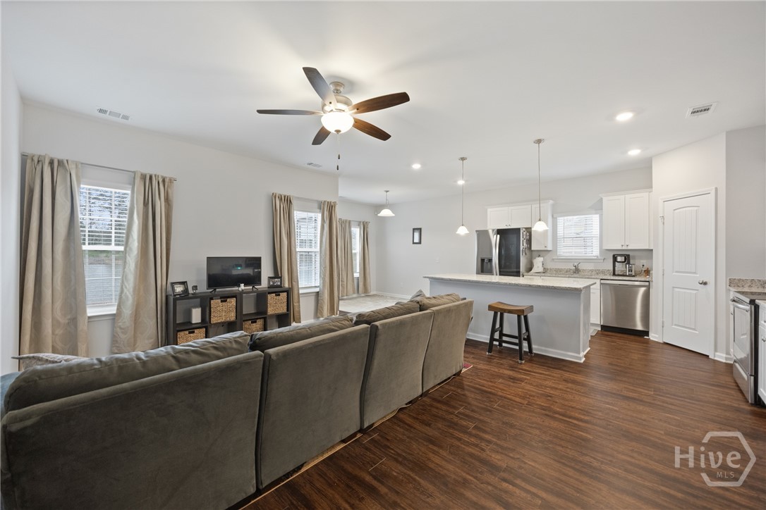 111 Whistle Down Way