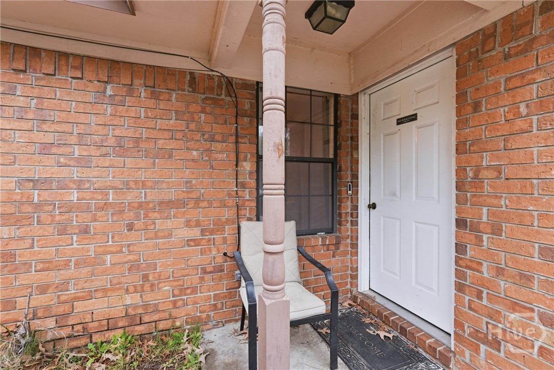 312 York Lane