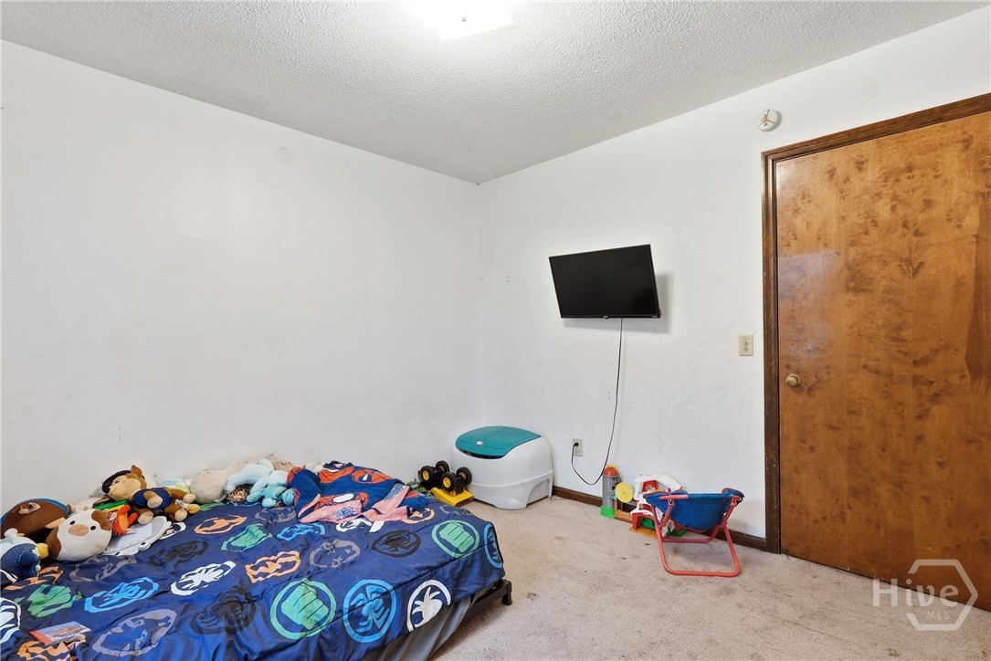 312 York Lane