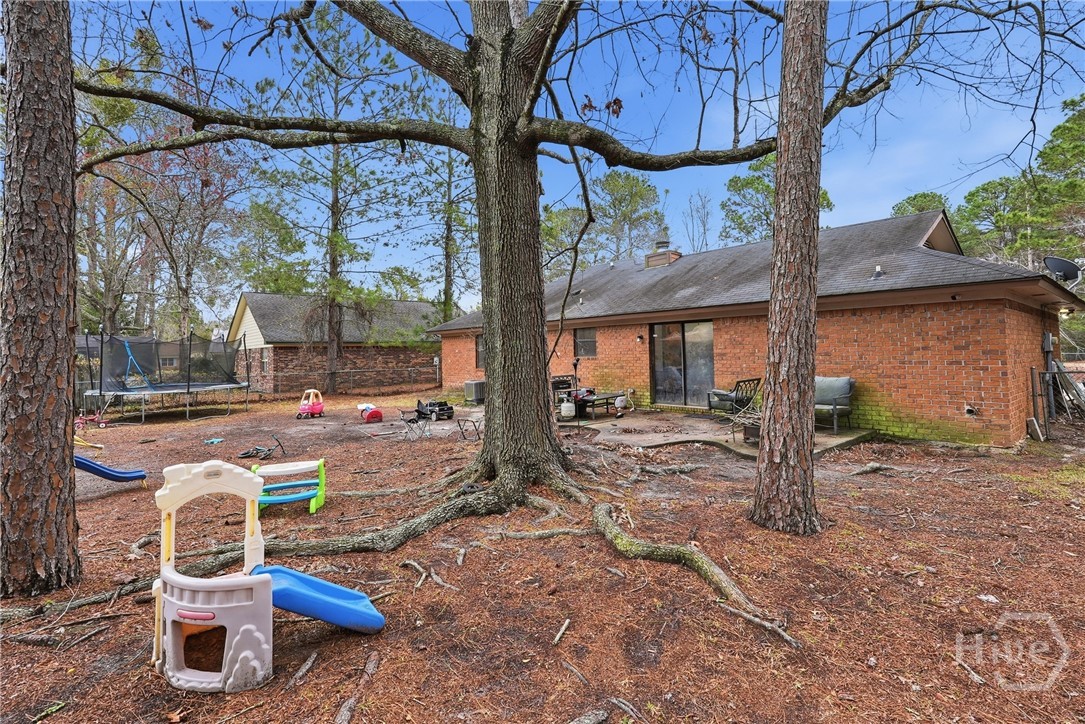 312 York Lane