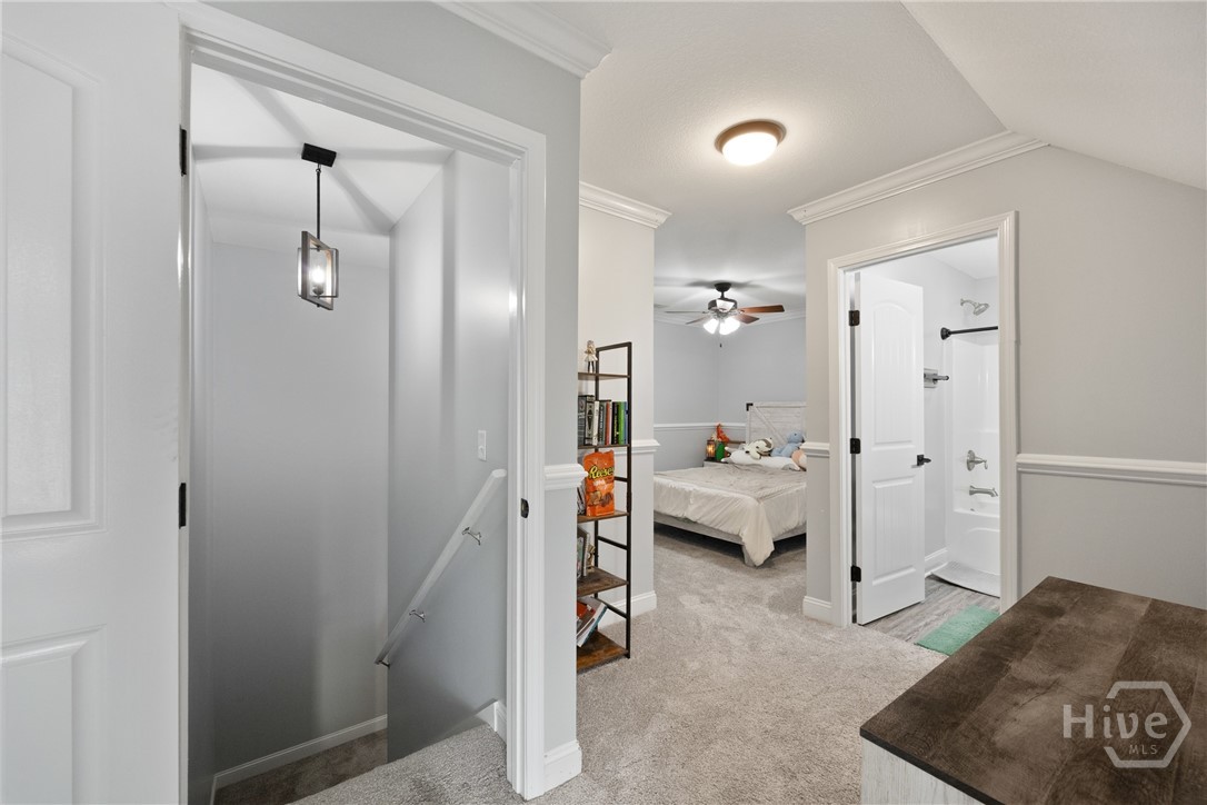 440 Rivercrest Drive