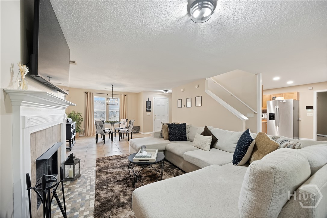 2 Willow Lakes Drive