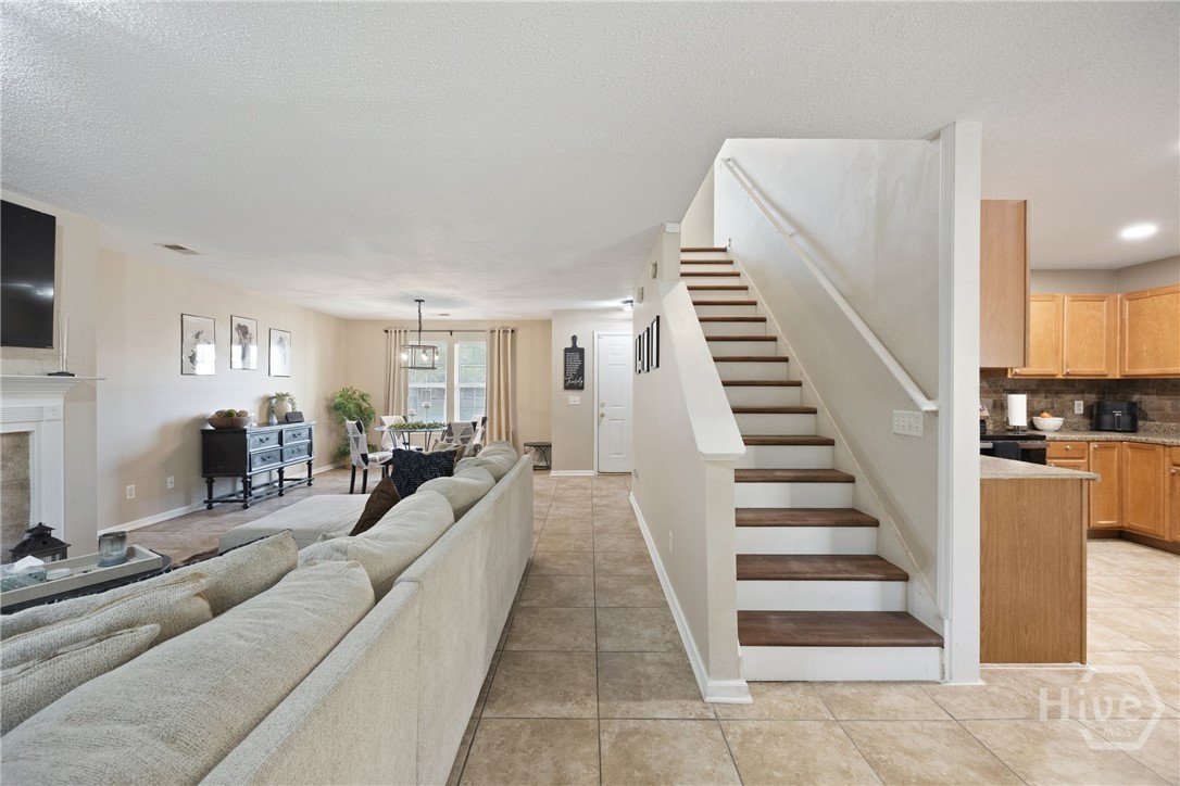 2 Willow Lakes Drive