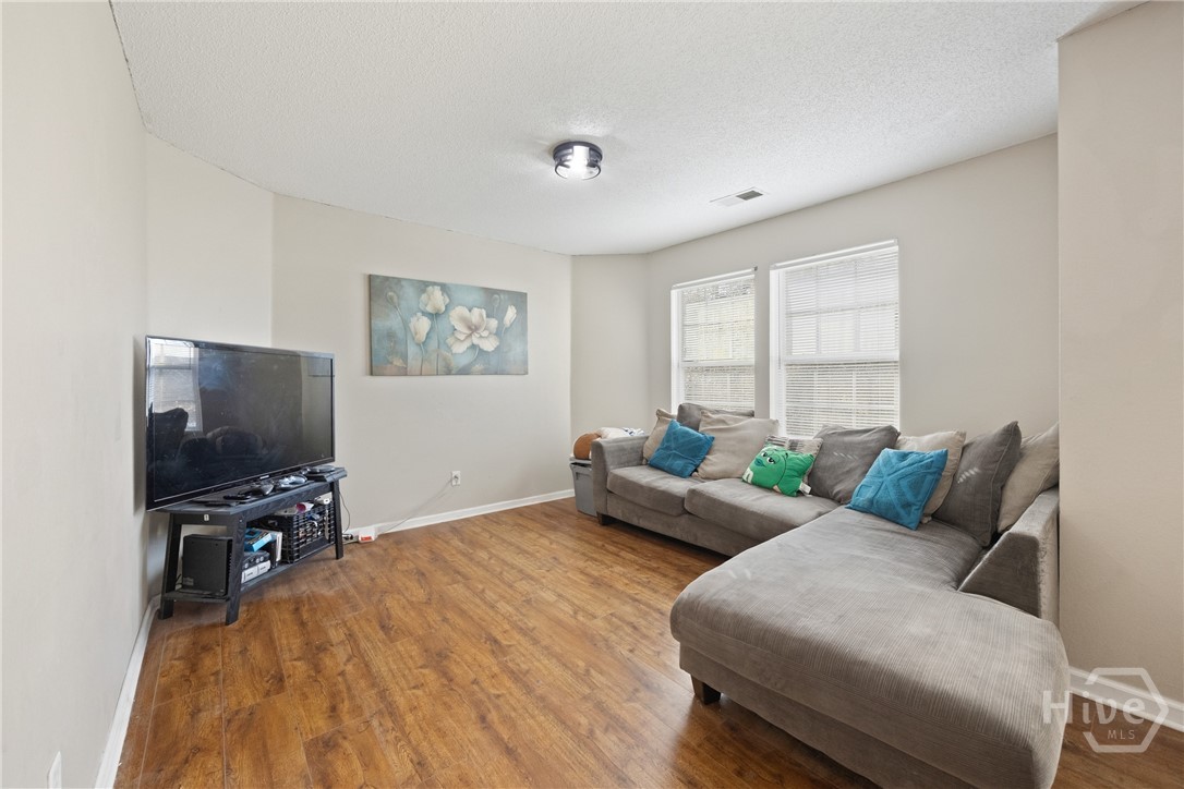 2 Willow Lakes Drive