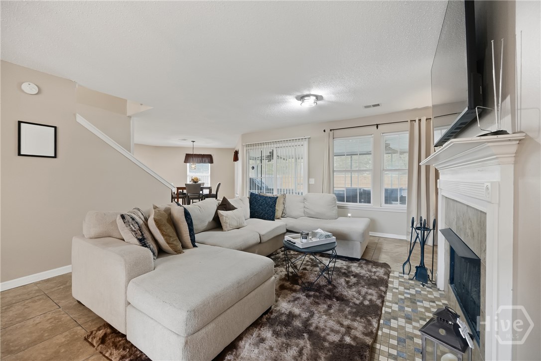 2 Willow Lakes Drive